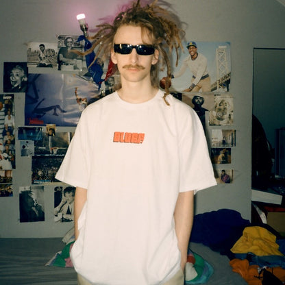 BLUFF TEE